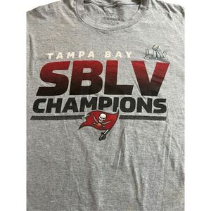 Tampa Bay Buccaneers T-shirt Size M